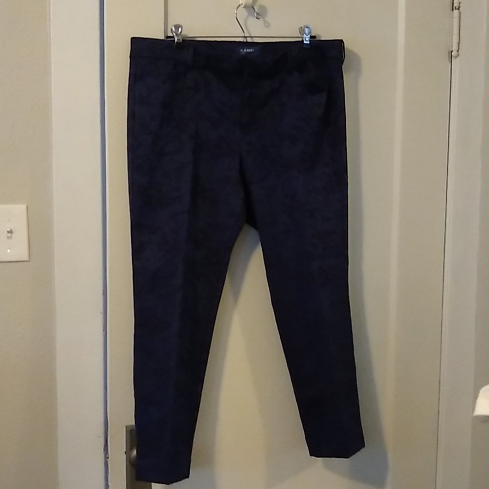 Old Navy pixie pants